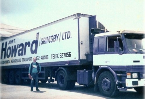 ME LOADING AT ROSS COLD STORE OXFORD 1980s (1)